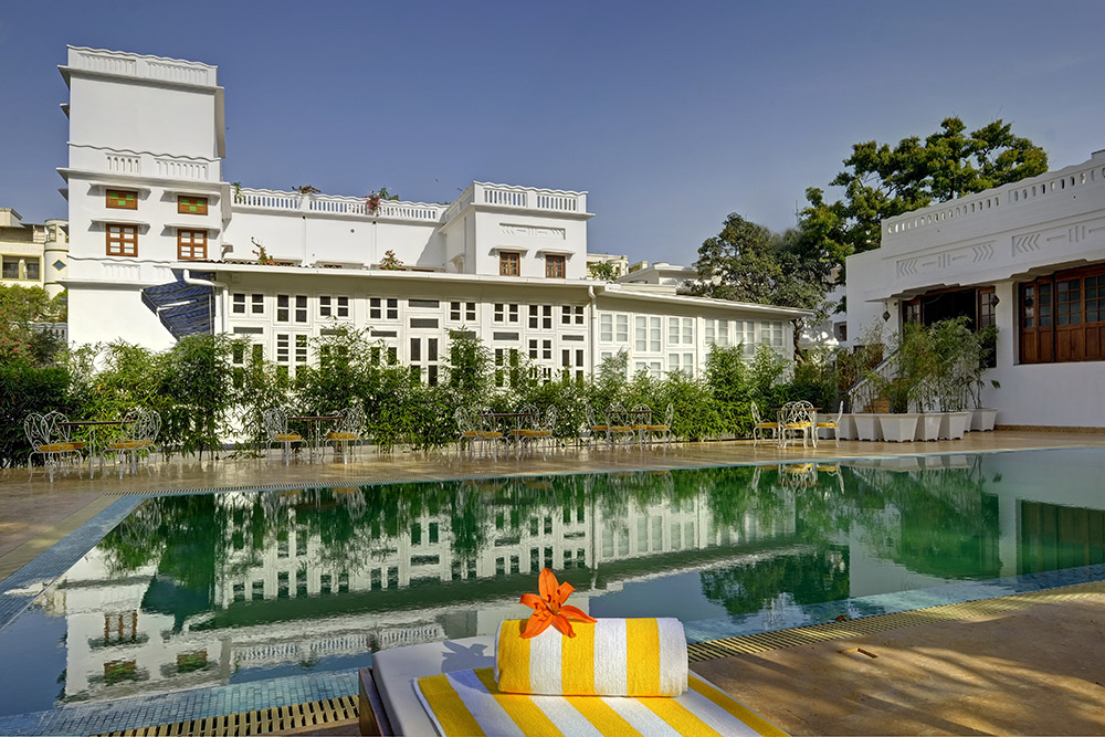 Early morning at the pool at Lebua Lucknow