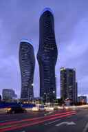 Marilyn Monroe Towers, Mississauga